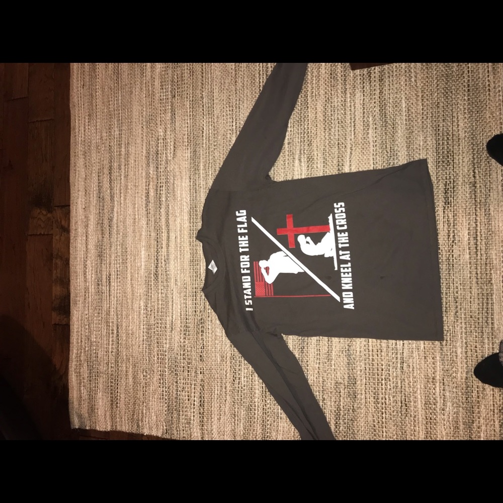 Long sleeve t-shirt